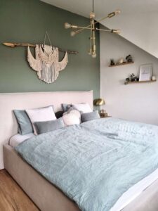 Schlafzimmer 1